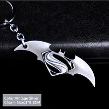 Superhero Marvel Batman Keychain Men Trinket Super Hero Spiderman Car Key Chain Captain America Keyring Jewelry Gift Souvenirs