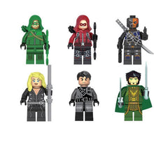 [Bainily]1pcs Super Heroes DIY Blocks Avengers Justice League Gingerbread Model Building Blocks Compatible With Legoingly Batman