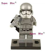 star wars superhero marvel  R2D2 Robot building
