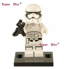 star wars superhero marvel  R2D2 Robot building